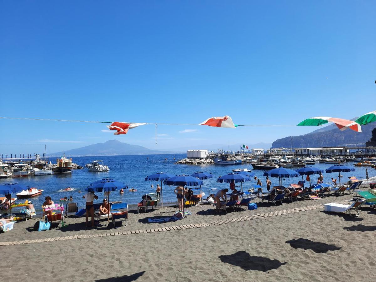 Marina Grande Inn Сорренто Экстерьер фото